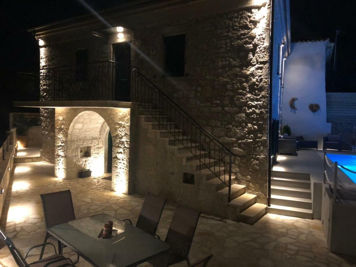 Villa Charonia Spanokhorion Exterior photo